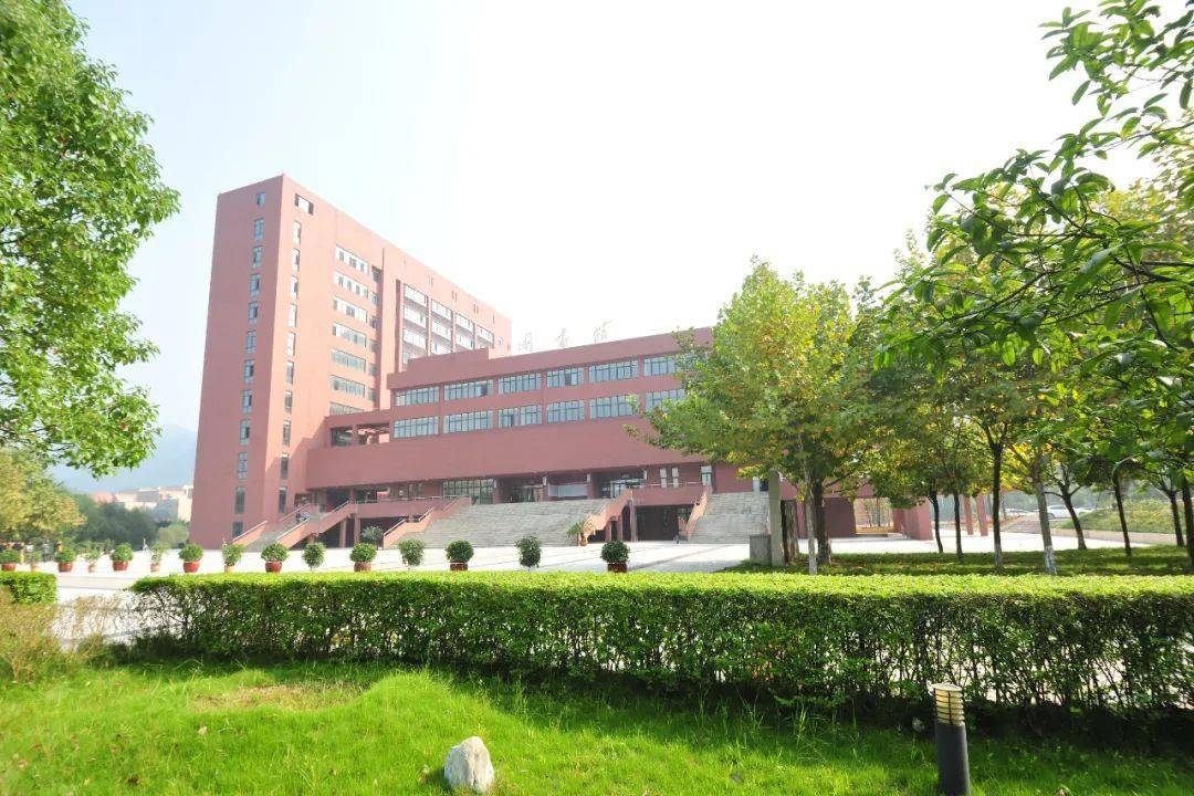 重庆机电职业技术大学科研管理系统顺利验收